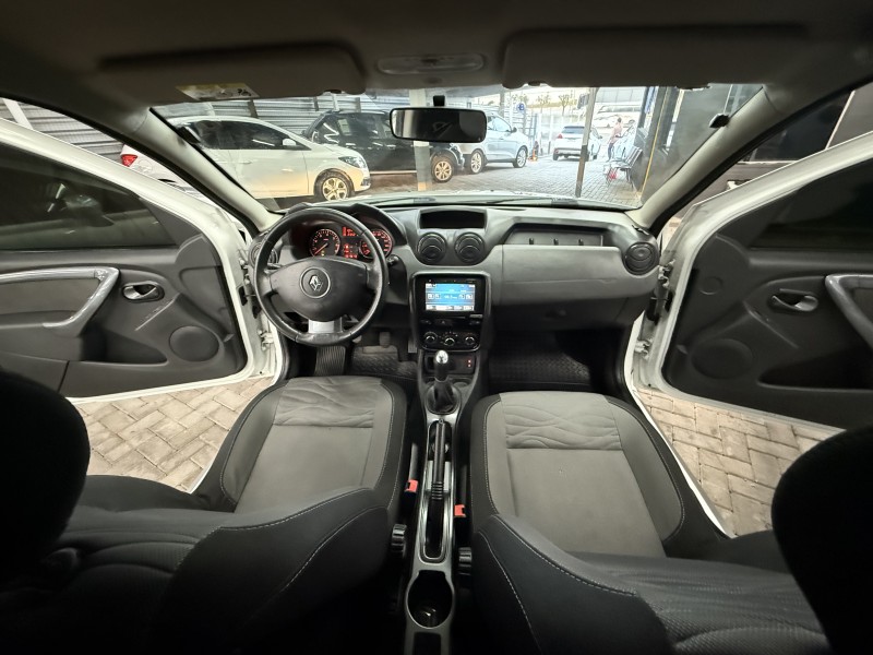 DUSTER 1.6 TECH ROAD 4X2 16V FLEX 4P MANUAL - 2013 - CAXIAS DO SUL