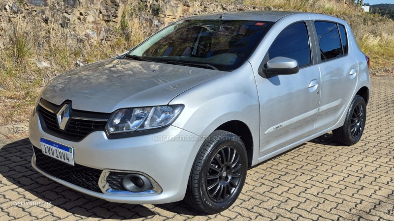 SANDERO 1.6 EXPRESSION 8V FLEX 4P MANUAL