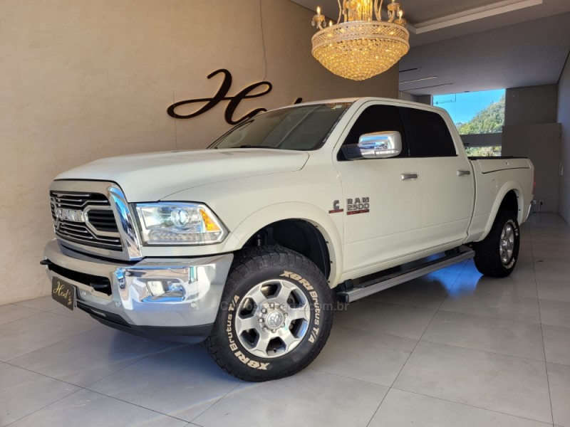 ram 6.7 2500 laramie 4x4 cd i6 turbo diesel 4p automatico 2017 canela