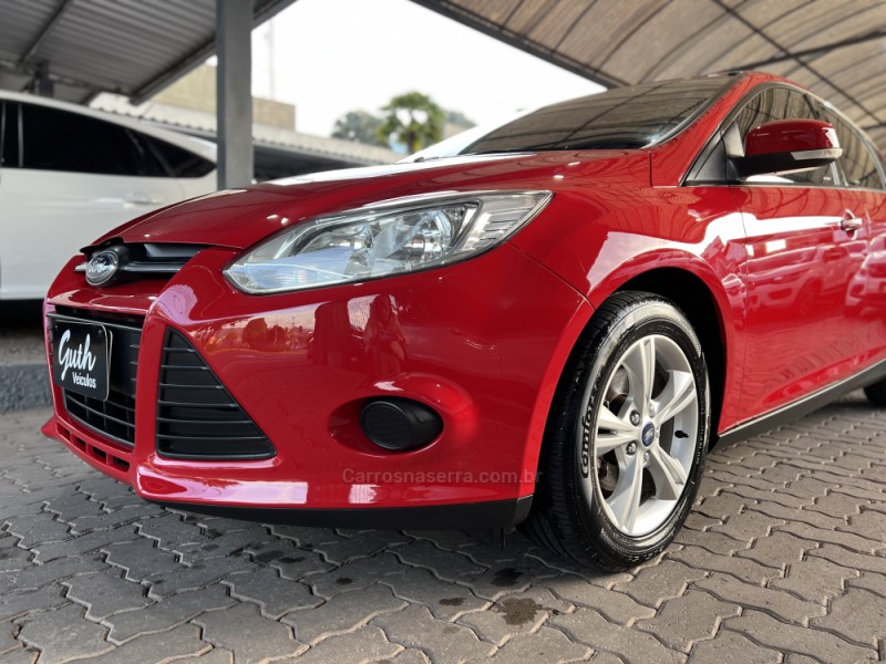 FOCUS 1.6 S 16V FLEX 4P MANUAL - 2014 - BOM PRINCíPIO