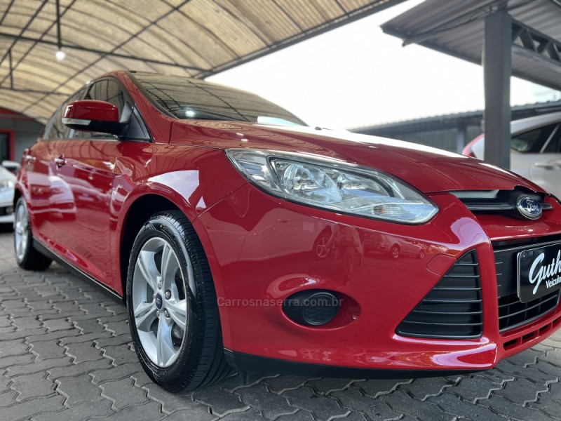 FOCUS 1.6 S 16V FLEX 4P MANUAL - 2014 - BOM PRINCíPIO