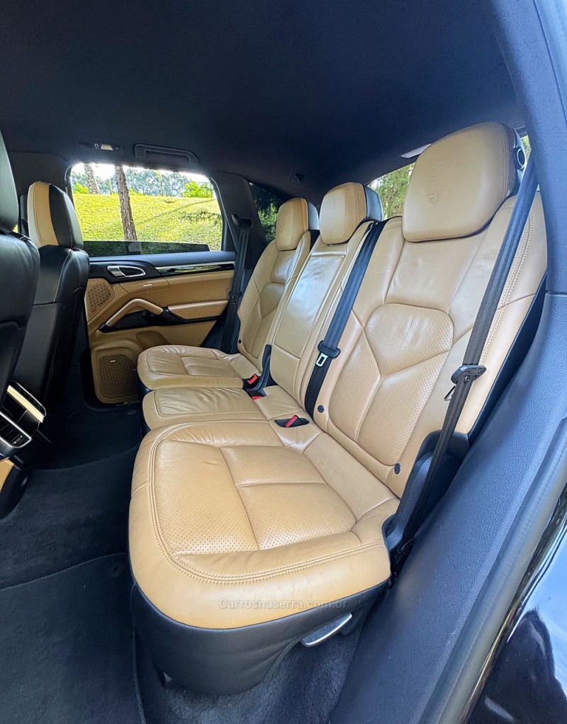 CAYENNE 3.0 TURBO S E-HYBRID 4P AUTOMÁTICO - 2018 - PASSO FUNDO