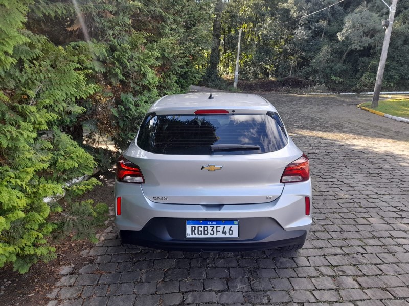 ONIX 1.0 LT 12V FLEX 4P MANUAL - 2022 - FARROUPILHA