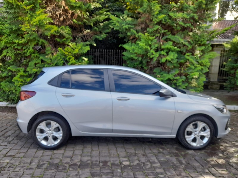 ONIX 1.0 LT 12V FLEX 4P MANUAL - 2022 - FARROUPILHA