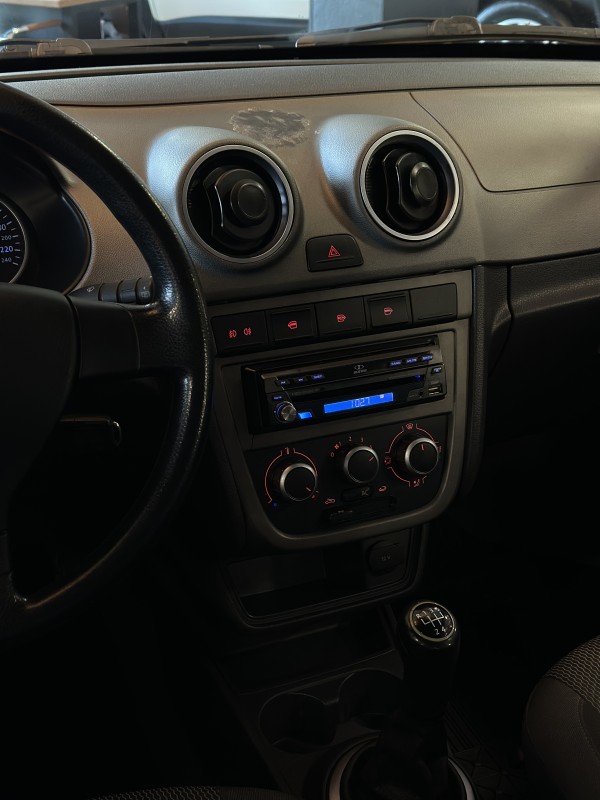 VOYAGE 1.6 MI COMFORTLINE 8V FLEX 4P MANUAL - 2011 - CAXIAS DO SUL