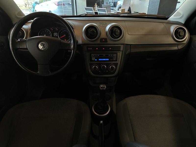 VOYAGE 1.6 MI COMFORTLINE 8V FLEX 4P MANUAL - 2011 - CAXIAS DO SUL