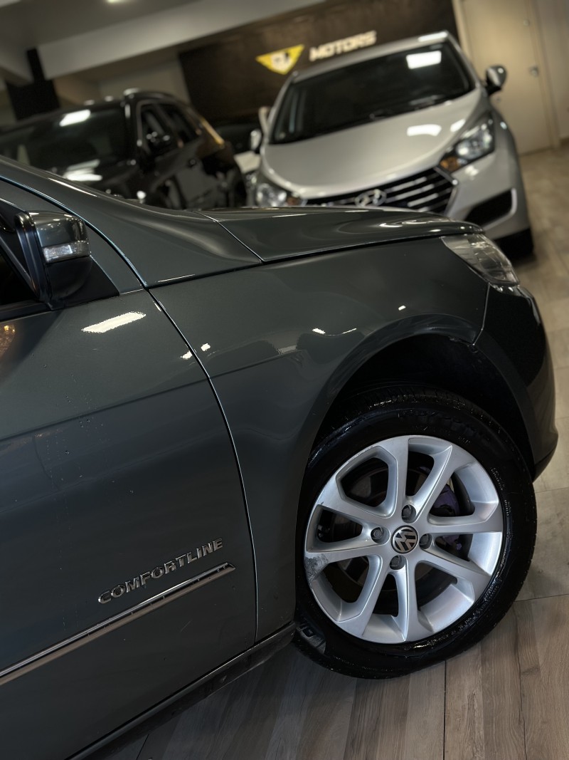 VOYAGE 1.6 MI COMFORTLINE 8V FLEX 4P MANUAL - 2011 - CAXIAS DO SUL