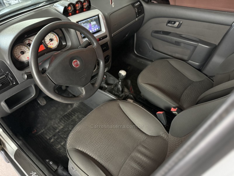 PALIO 1.8 MPI ADVENTURE LOCKER WEEKEND 16V FLEX 4P MANUAL - 2012 - GUAPORé