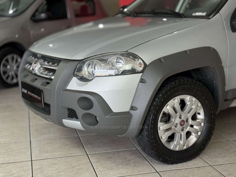 PALIO 1.8 MPI ADVENTURE LOCKER WEEKEND 16V FLEX 4P MANUAL - 2012 - GUAPORé