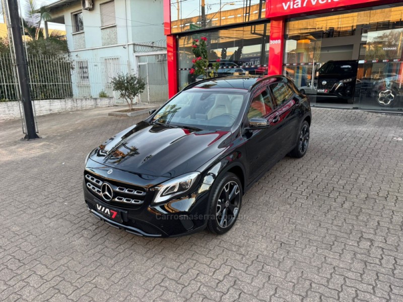 GLA 200 1.6 CGI NIGHT 16V FLEX 4P AUTOMÁTICO - 2019 - NOVO HAMBURGO