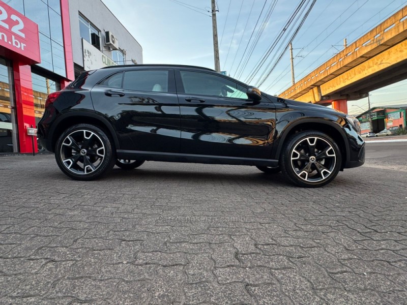 GLA 200 1.6 CGI NIGHT 16V FLEX 4P AUTOMÁTICO - 2019 - NOVO HAMBURGO