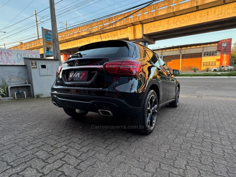 GLA 200 1.6 CGI NIGHT 16V FLEX 4P AUTOMÁTICO - 2019 - NOVO HAMBURGO