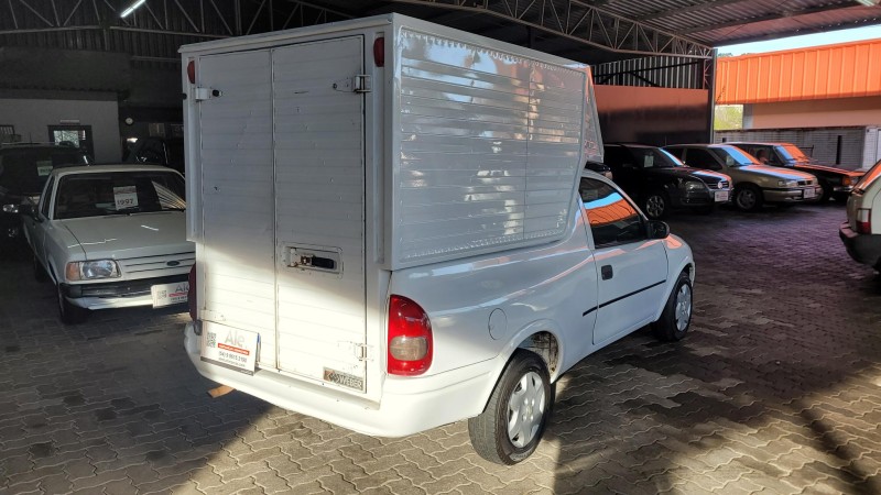 CORSA 1.6 MPFI ST CS 8V GASOLINA 2P MANUAL - 2003 - GARIBALDI