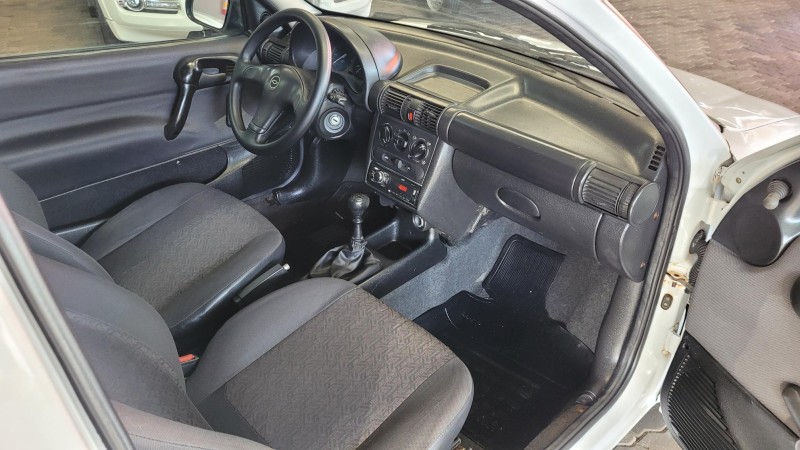 CORSA 1.6 MPFI ST CS 8V GASOLINA 2P MANUAL - 2003 - GARIBALDI