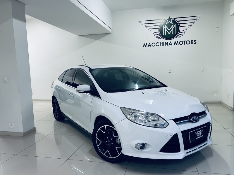 focus 2.0 titanium sedan 16v flex 4p automatico 2014 caxias do sul