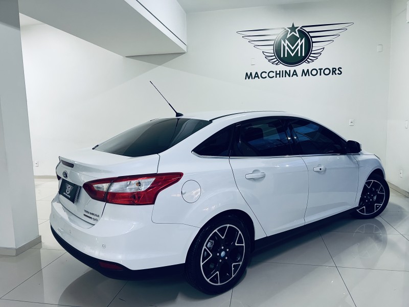 FOCUS 2.0 TITANIUM SEDAN 16V FLEX 4P AUTOMÁTICO - 2014 - CAXIAS DO SUL