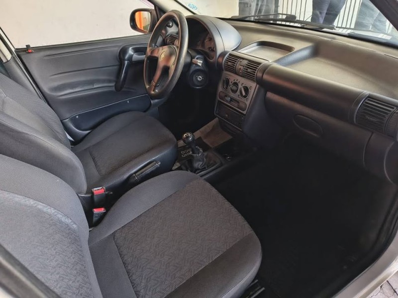 CORSA 1.6 MPFI CLASSIC SEDAN 8V GASOLINA 4P MANUAL - 2005 - CAXIAS DO SUL