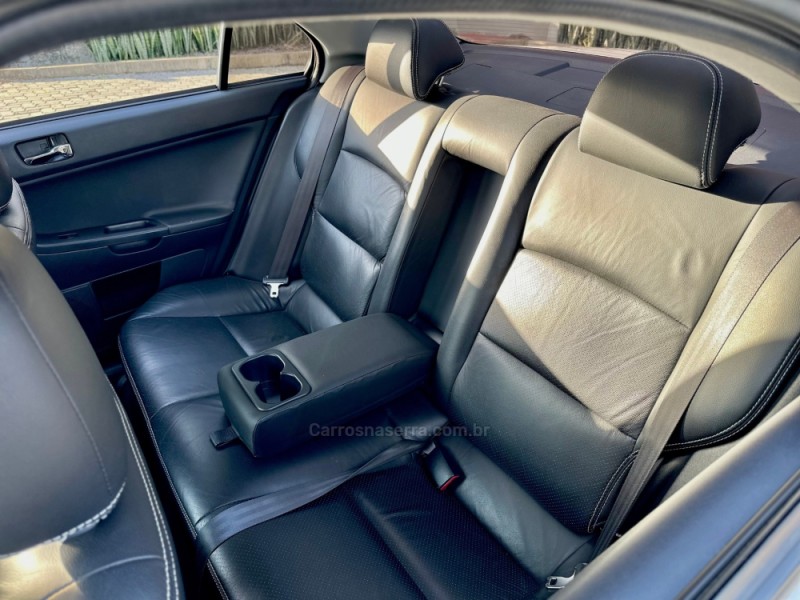 LANCER 2.0 16V GASOLINA 4P AUTOMÁTICO - 2015 - MUçUM