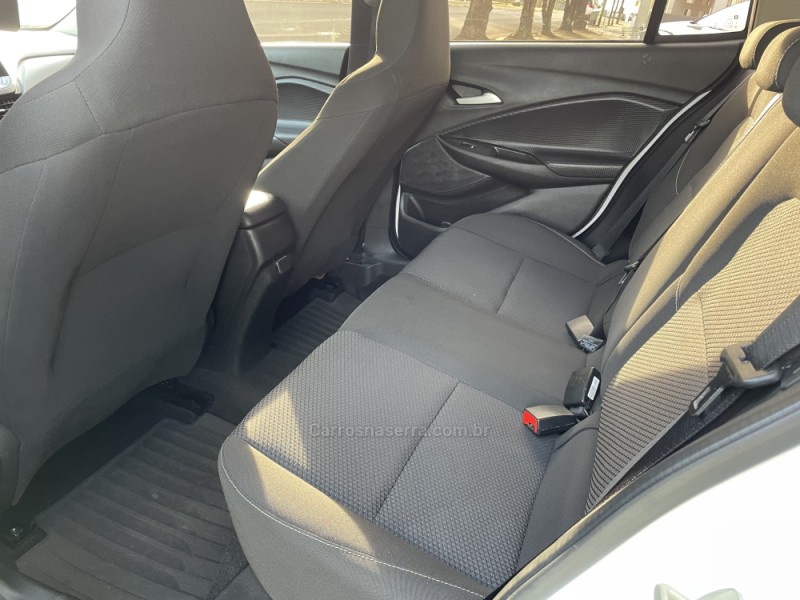 ONIX 1.0 LTZ 12V TURBO FLEX 4P MANUAL - 2023 - GUAPORé