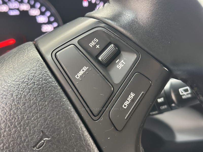 SORENTO 2.4 EX2 4X2 16V GASOLINA 4P AUTOMÁTICO - 2015 - SANTA CRUZ DO SUL