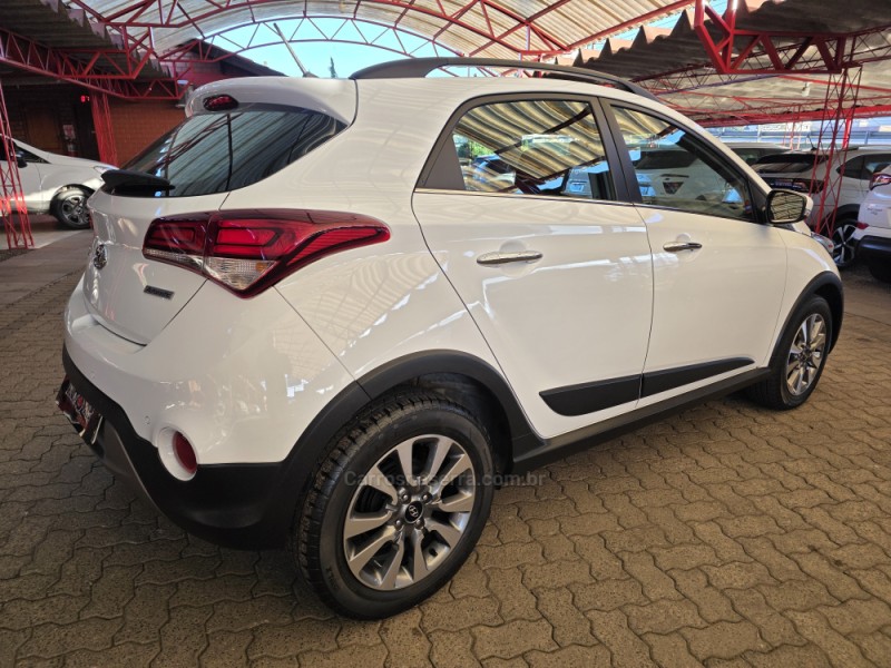 HB20X 1.6 16V PREMIUM FLEX 4P AUTOMÁTICO - 2017 - SAPIRANGA
