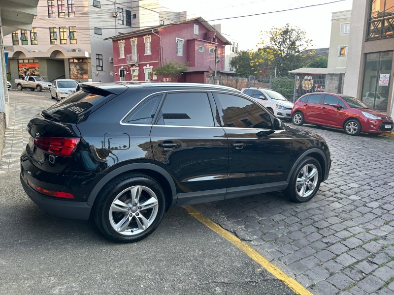 Q3 1.4 TFSI AMBIENTE FLEX 4P S TRONIC - 2018 - GARIBALDI