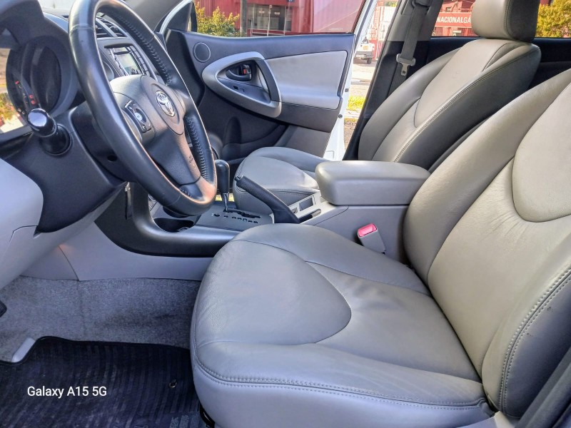 RAV4 2.4 4X2 16V GASOLINA 4P AUTOMÁTICO - 2011 - NOVO HAMBURGO