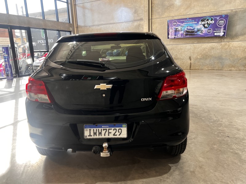ONIX 1.0 MPFI LS 8V FLEX 4P MANUAL - 2016 - CAXIAS DO SUL