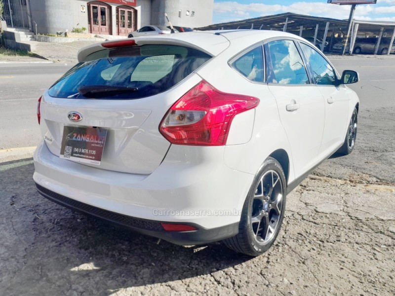 FOCUS 1.6 S 16V FLEX 4P MANUAL - 2014 - FARROUPILHA