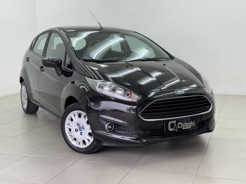 FIESTA 1.5 S HATCH 16V FLEX 4P MANUAL - 2014 - CARLOS BARBOSA