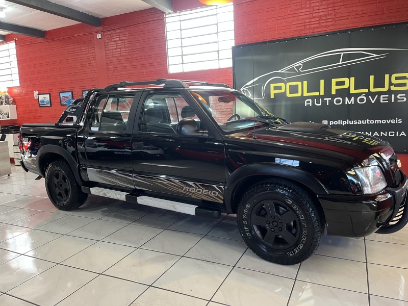 S10 2.4 MPFI RODEIO 4X2 CD 8V FLEX 4P MANUAL - 2011 - CAXIAS DO SUL