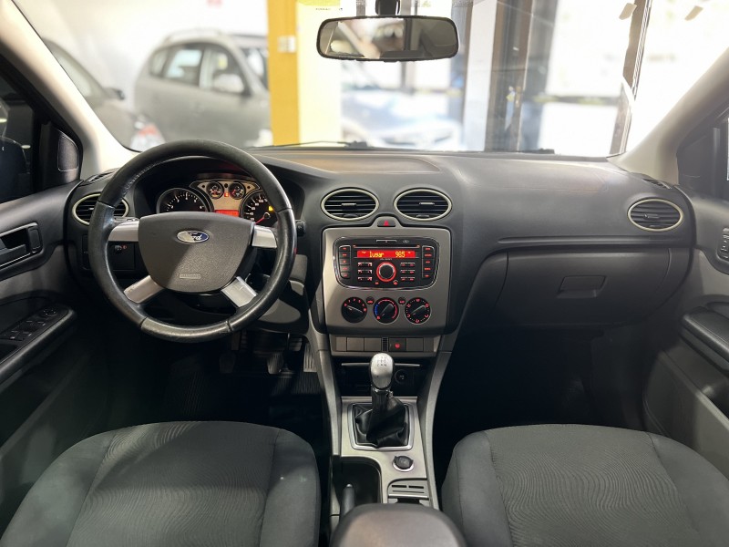 FOCUS 1.6 GLX 16V FLEX 4P MANUAL - 2011 - CAXIAS DO SUL