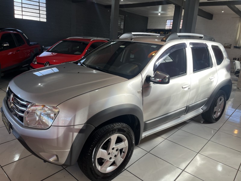 DUSTER 1.6 DYNAMIQUE 4X2 16V FLEX 4P MANUAL - 2013 - CAXIAS DO SUL