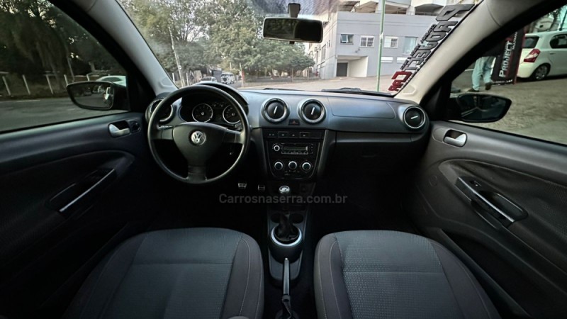 GOL 1.0 MI SELEÇÃO 8V FLEX 4P MANUAL G.V - 2011 - NOVO HAMBURGO
