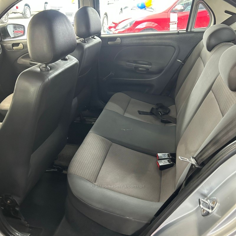 VOYAGE 1.6 MI CITY 8V FLEX 4P MANUAL - 2013 - PASSO FUNDO