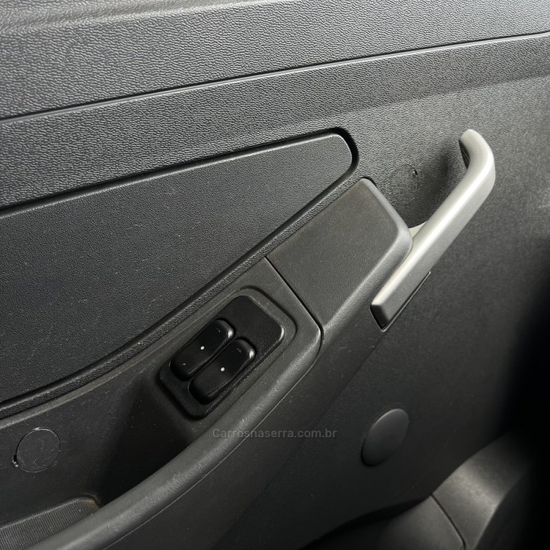 MONTANA 1.4 MPFI LS CS 8V FLEX 2P MANUAL - 2015 - VACARIA
