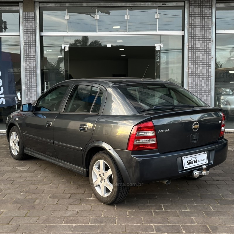 ASTRA 2.0 MPFI ADVANTAGE 8V FLEX 4P MANUAL - 2009 - VACARIA