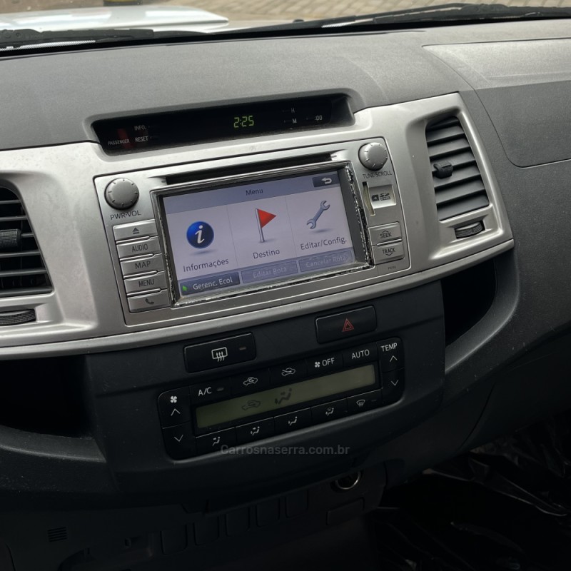HILUX 3.0 SRV 4X4 CD 16V TURBO INTERCOOLER DIESEL 4P AUTOMÁTICO - 2013 - VACARIA