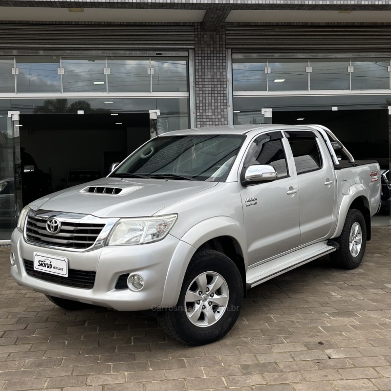 HILUX 3.0 SRV 4X4 CD 16V TURBO INTERCOOLER DIESEL 4P AUTOMÁTICO - 2013 - VACARIA