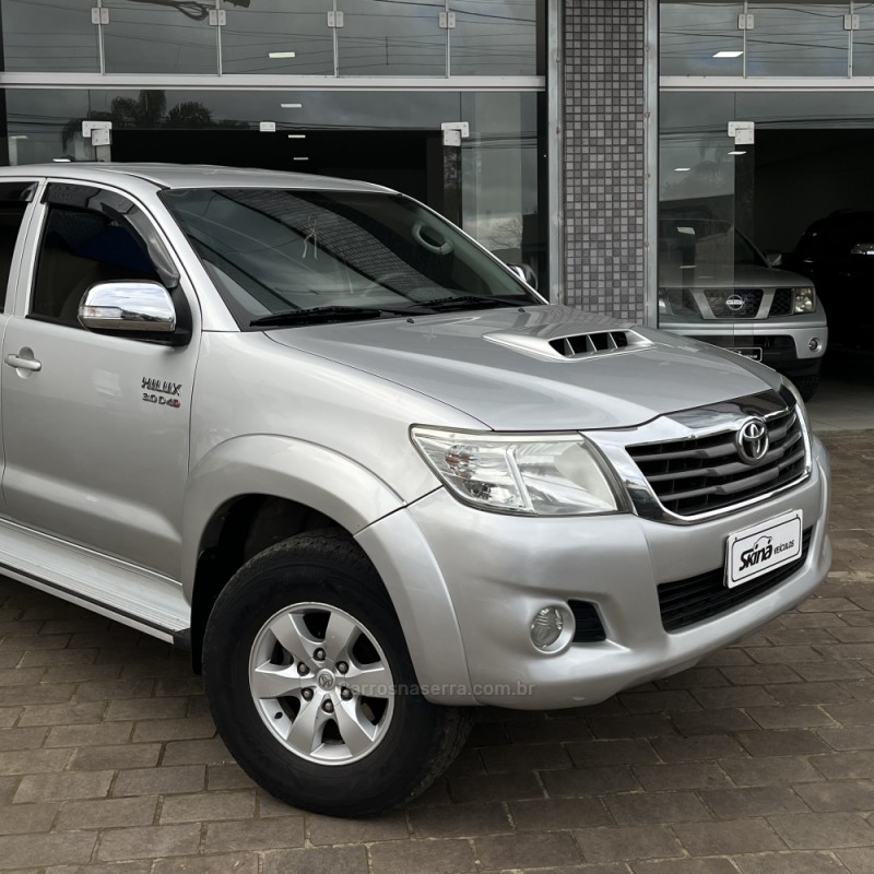 HILUX 3.0 SRV 4X4 CD 16V TURBO INTERCOOLER DIESEL 4P AUTOMÁTICO - 2013 - VACARIA