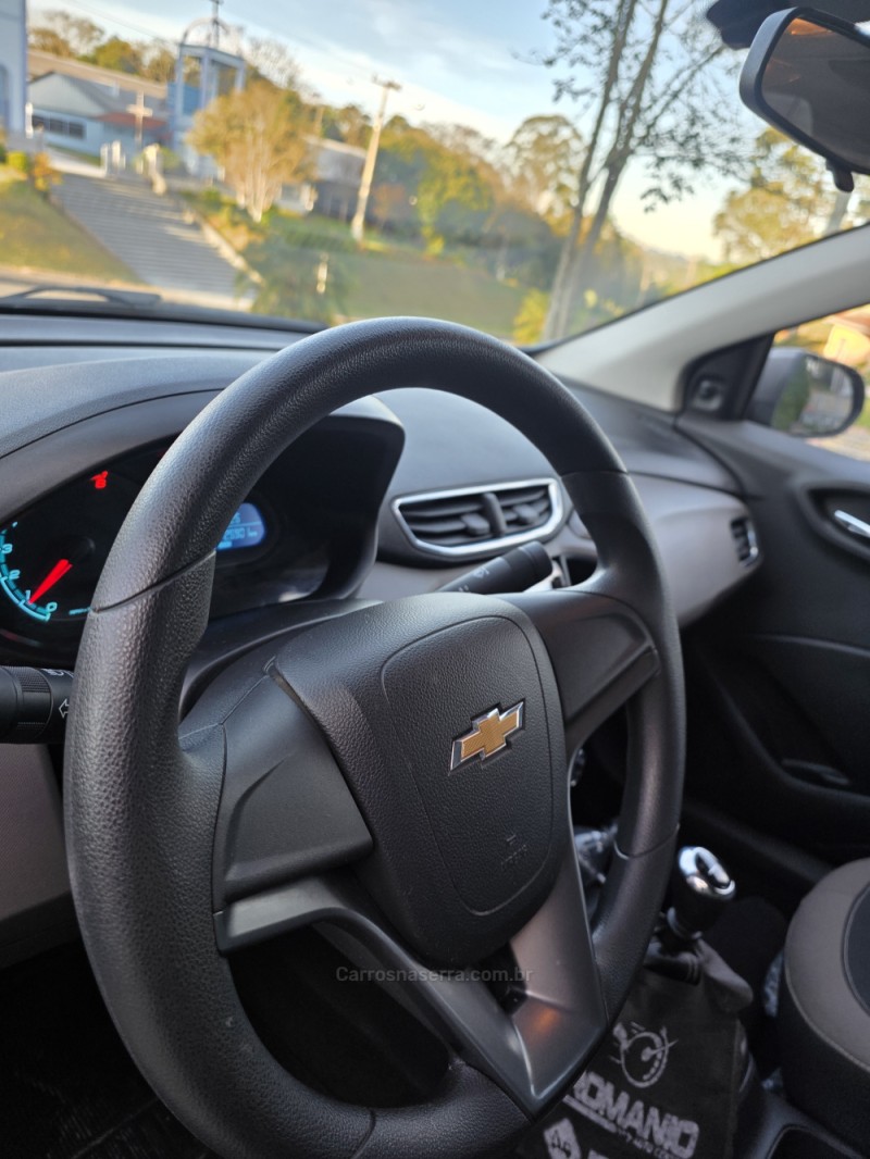 PRISMA 1.0 MPFI LT 8V FLEX 4P MANUAL - 2013 - CAXIAS DO SUL