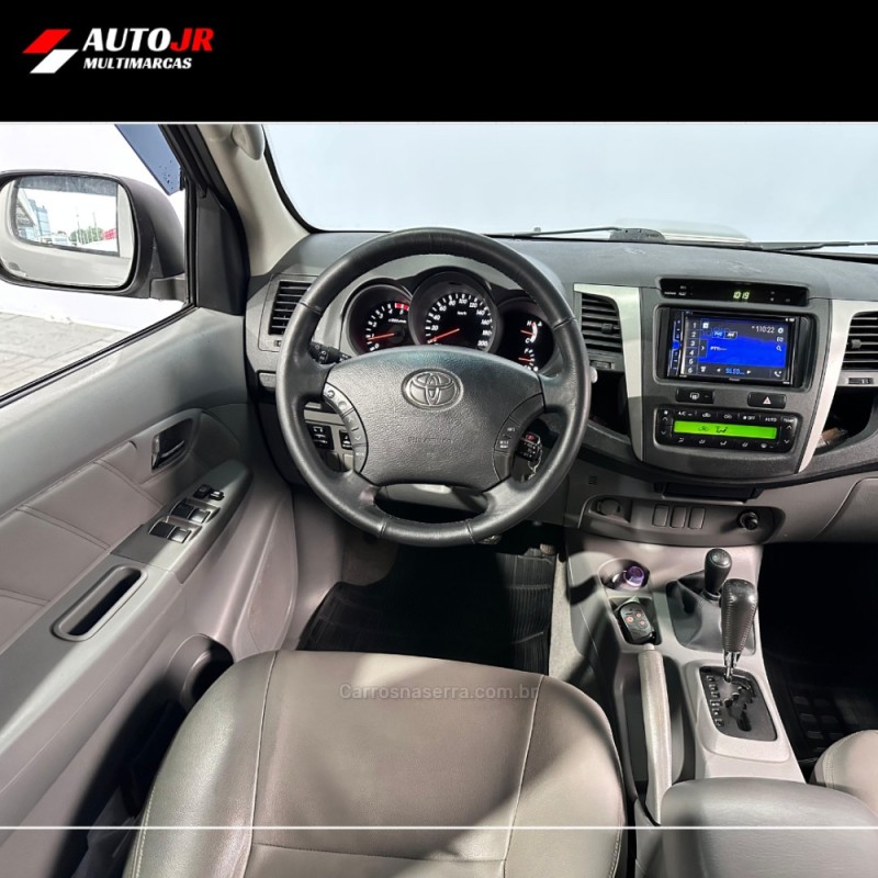 HILUX 3.0 8V SRV 4X4 CD TURBO DIESEL 4P MANUAL - 2010 - VACARIA