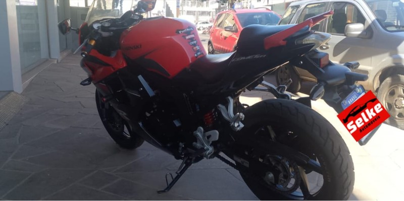 comet gt 250r 2011 estrela