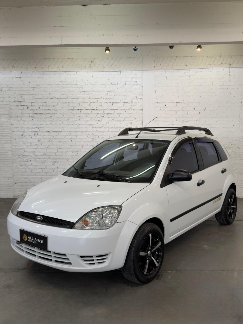 fiesta 1.0 rocam hatch 8v flex 4p manual 2007 caxias do sul