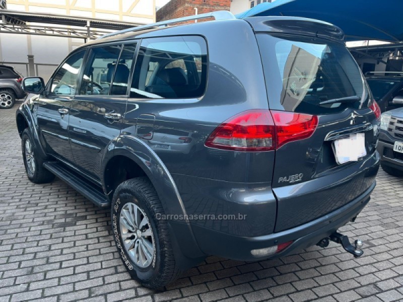 PAJERO 3.2 HPE 4X4 7 LUGARES 16V TURBO INTERCOOLER DIESEL 4P AUTOMÁTICO - 2018 - BENTO GONçALVES