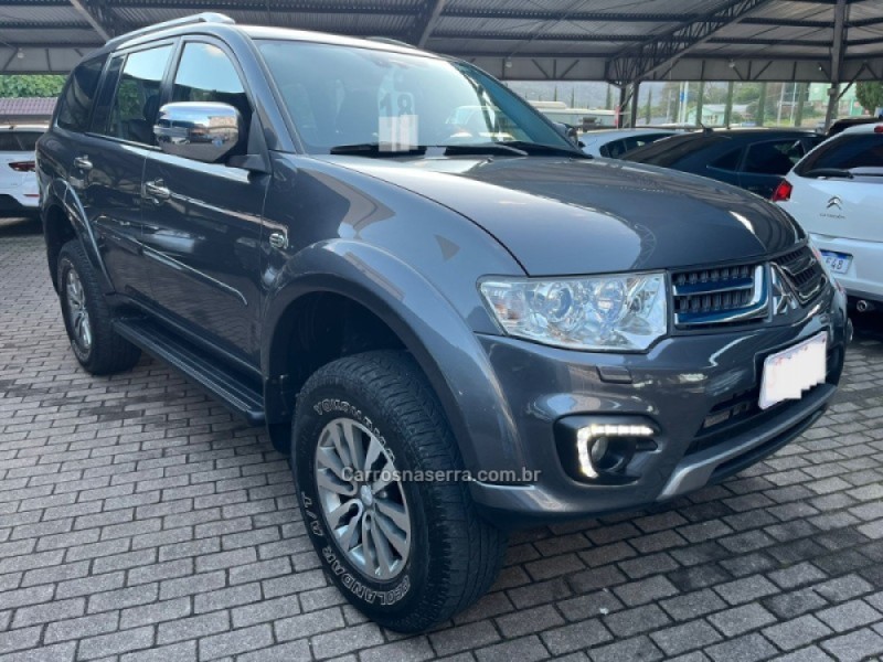 PAJERO 3.2 HPE 4X4 7 LUGARES 16V TURBO INTERCOOLER DIESEL 4P AUTOMÁTICO - 2018 - BENTO GONçALVES