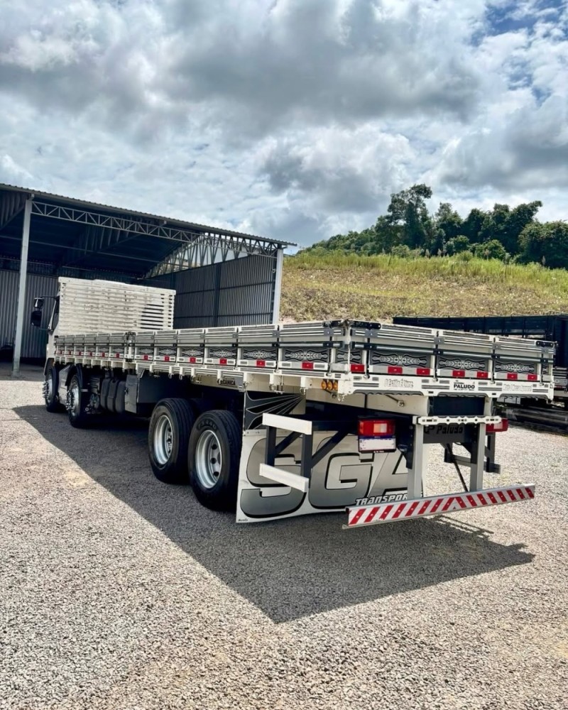 VM 330 8X2 - 2022 - FARROUPILHA