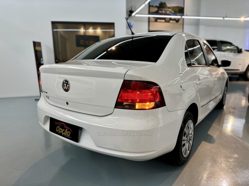 VOYAGE 1.0 MI 8V FLEX 4P MANUAL - 2010 - NOVO HAMBURGO