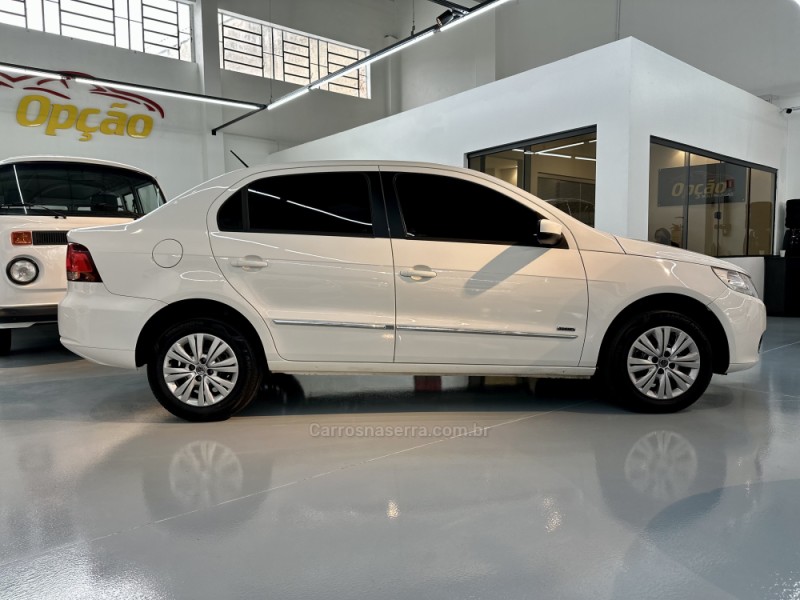 VOYAGE 1.0 MI 8V FLEX 4P MANUAL - 2010 - NOVO HAMBURGO