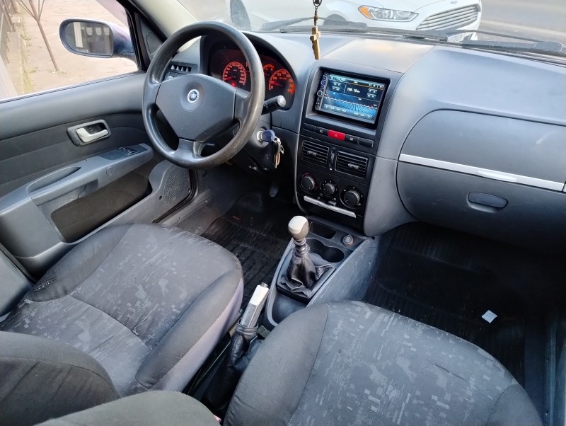 PALIO 1.8 MPI R 8V FLEX 4P MANUAL - 2005 - VACARIA